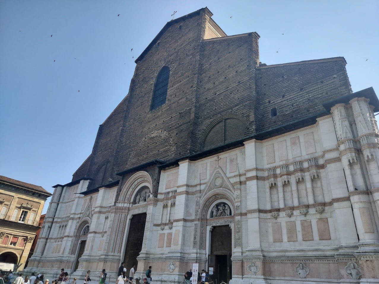 /images/bologna/cath-out.jpg /images/bologna/cath-out.jpg