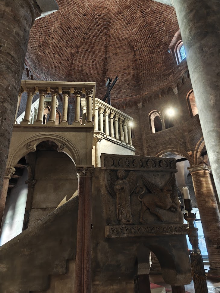 /images/bologna/f-church-in2.jpg /images/bologna/f-church-in2.jpg